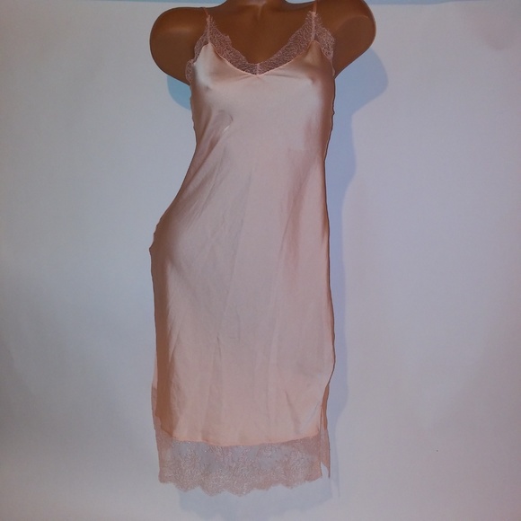 Victoria Secret Lingerie - Picture 6 of 8